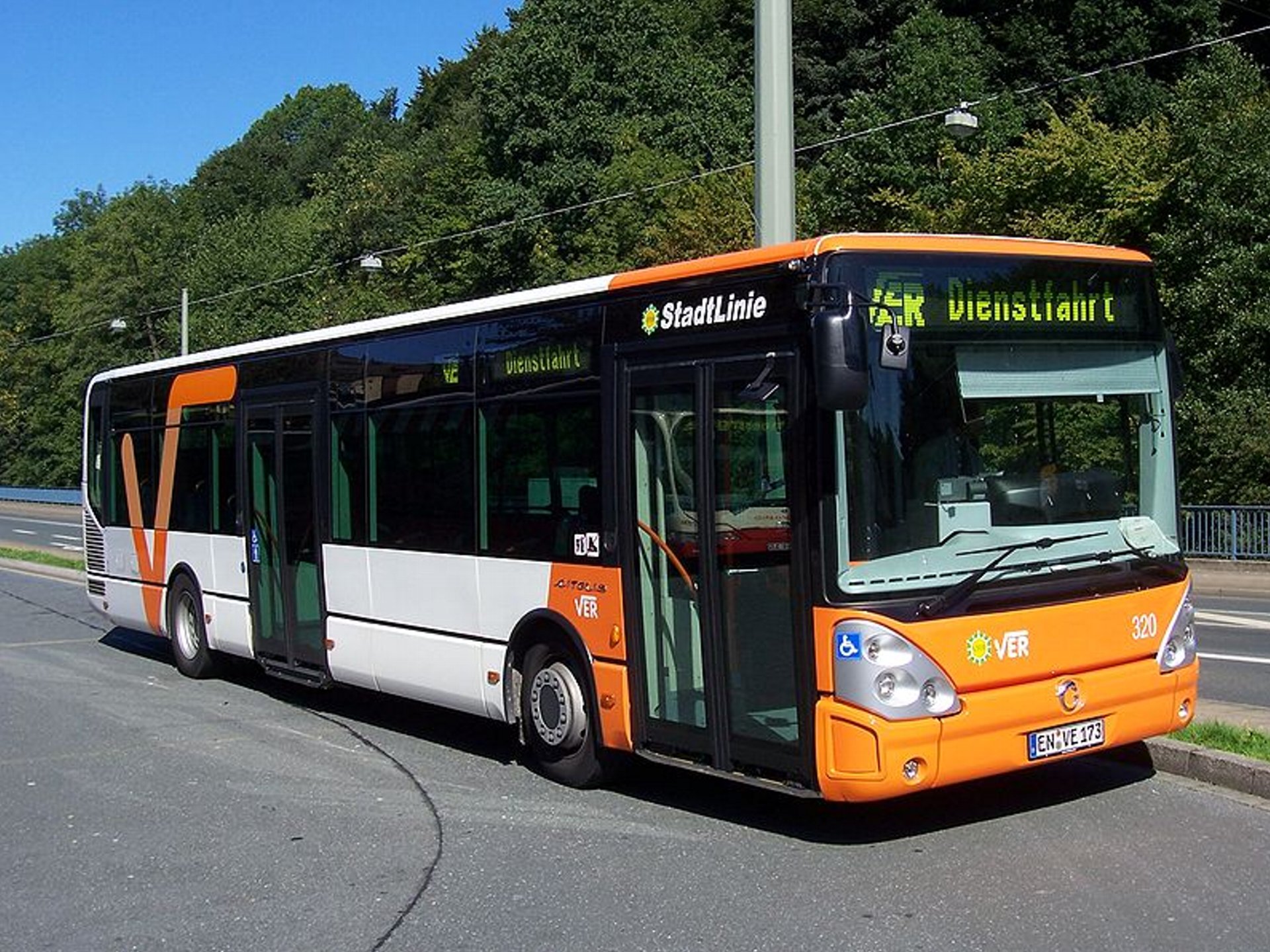 フィレンツェのバスの料金 乗り方 路線図 注意点 Howtravel