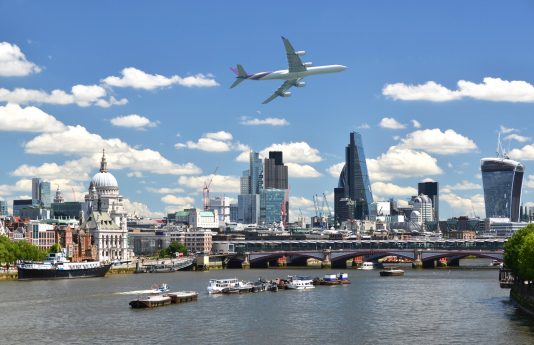 ロンドンのシティ空港と市内へのアクセス Howtravel