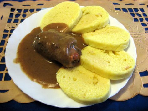 プラハで食べられるチェコの名物料理5選 お勧めグルメ旅 Howtravel